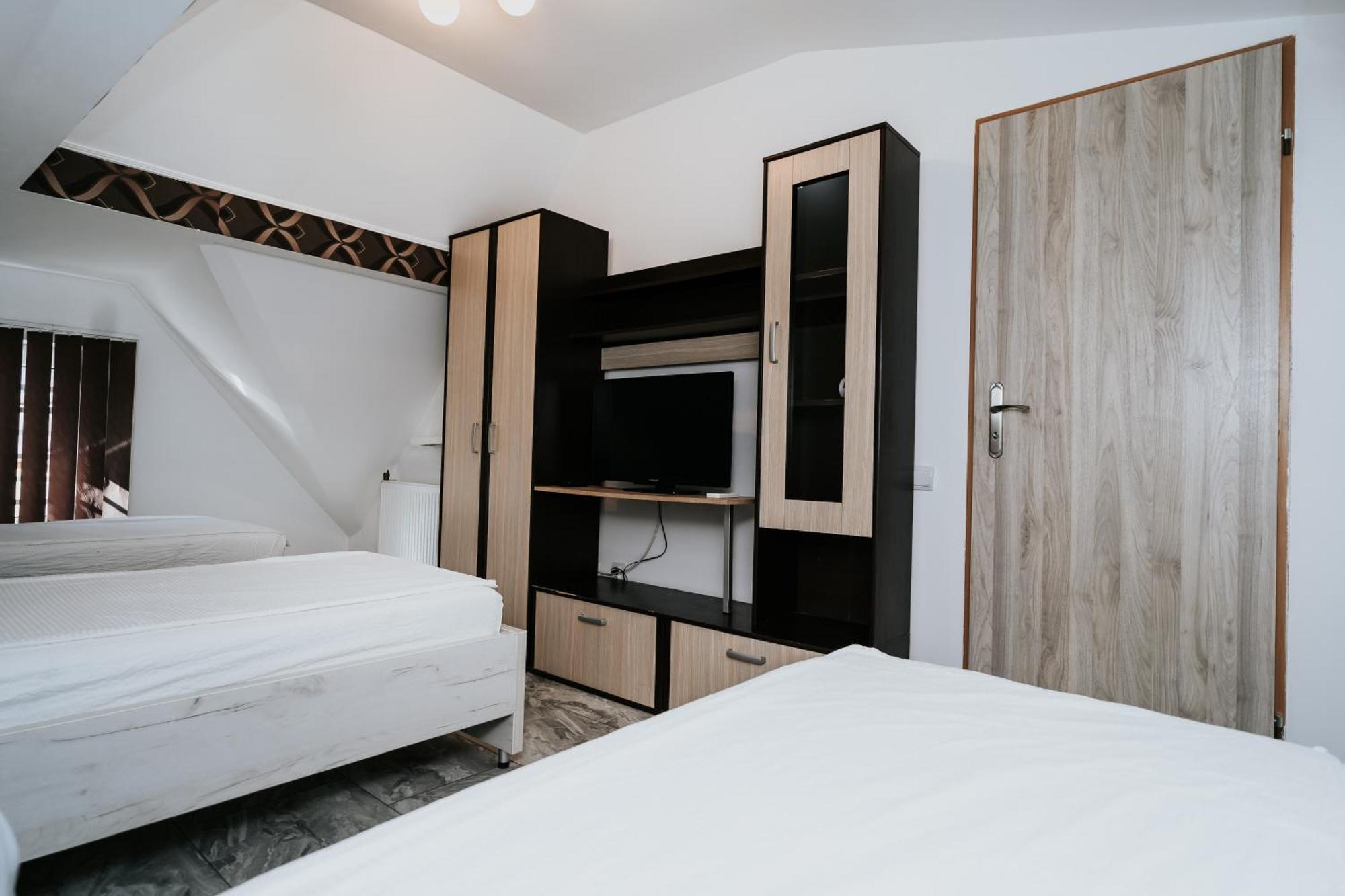 Apartment Attic Сибиу Экстерьер фото